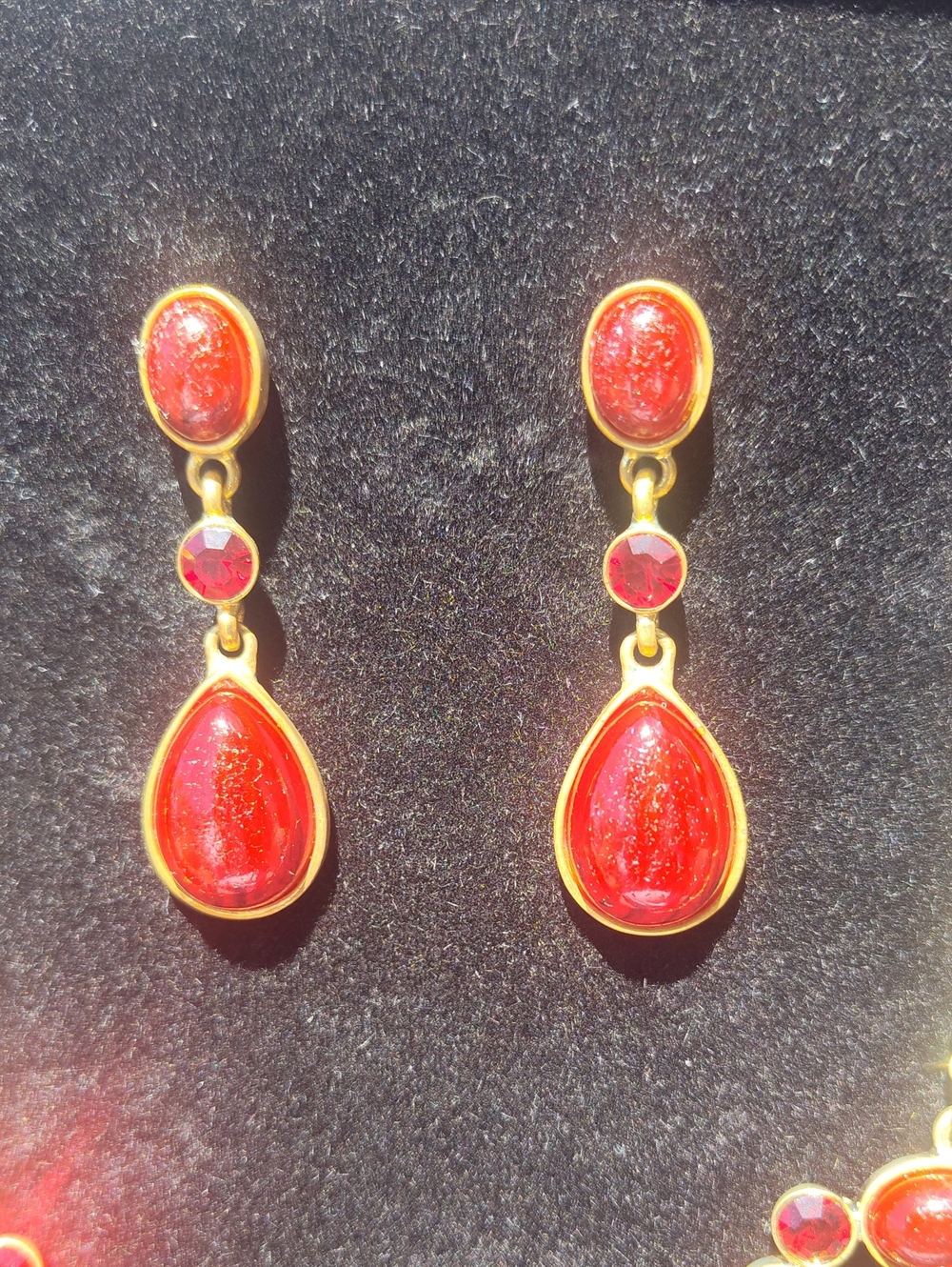 Necklace And Earring Set - Picture 3 of 5